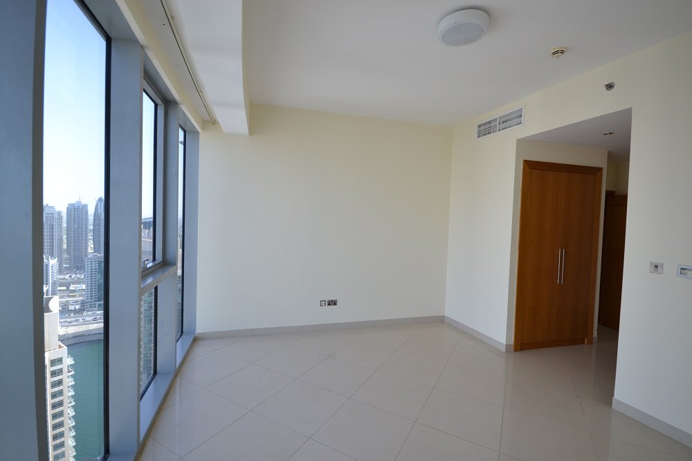 TridentDubai's tweet photo. A new Unit for Rent in Tridents Grand Residence. 2Bed Unfurnished, Fully equipped Kitchen, Great marina views &amp; Partial Sea, AED185k/Annum https://t.co/5nNBFyBupH