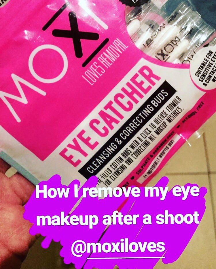 moxiloves's tweet image. How the gorgeous @lynnkelly_ takes off her makeup #modelsecrets #bts #moxiloves