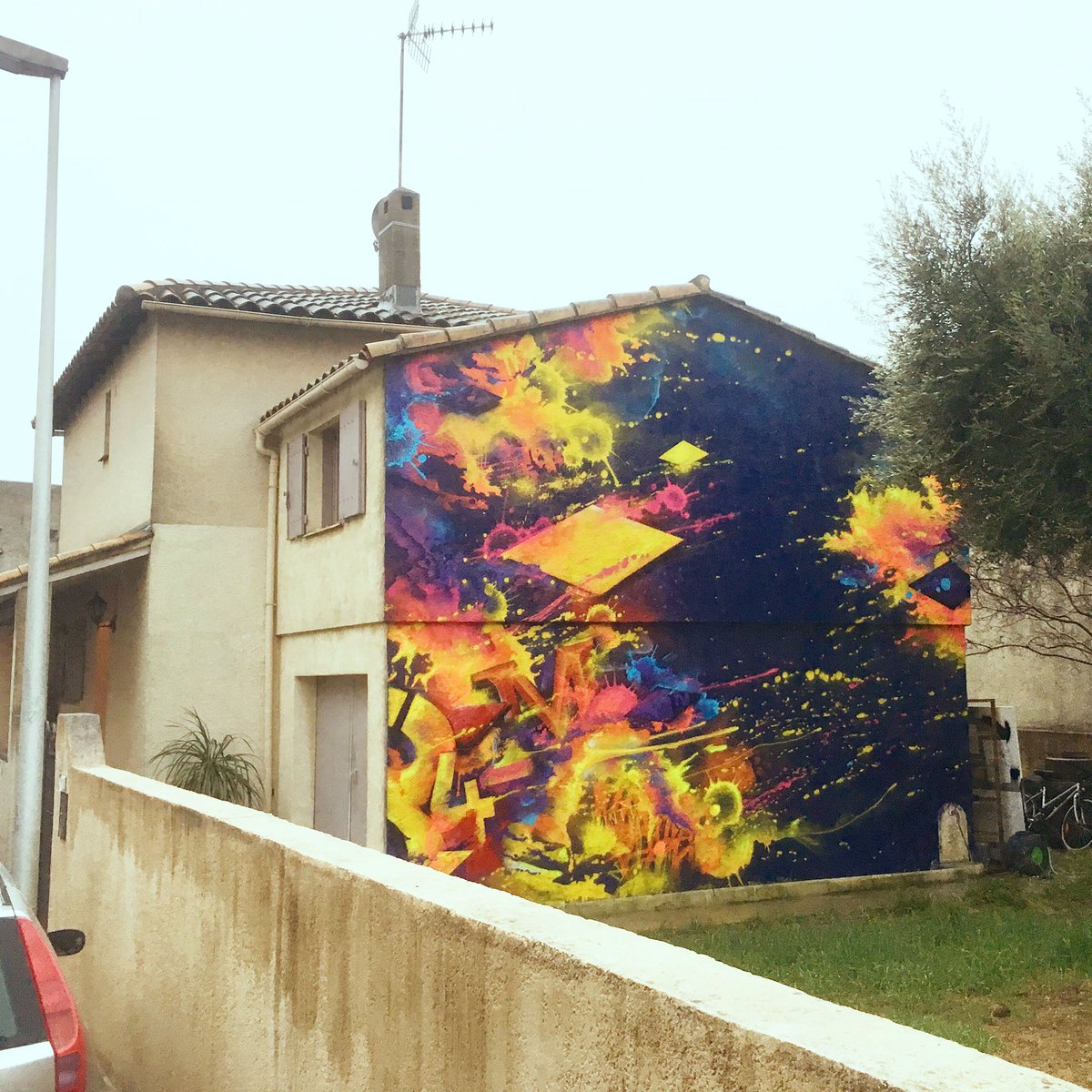 danielmaclloyd's tweet photo. new mural in Montpellier 🌌🇫🇷 https://t.co/eureBgVegQ