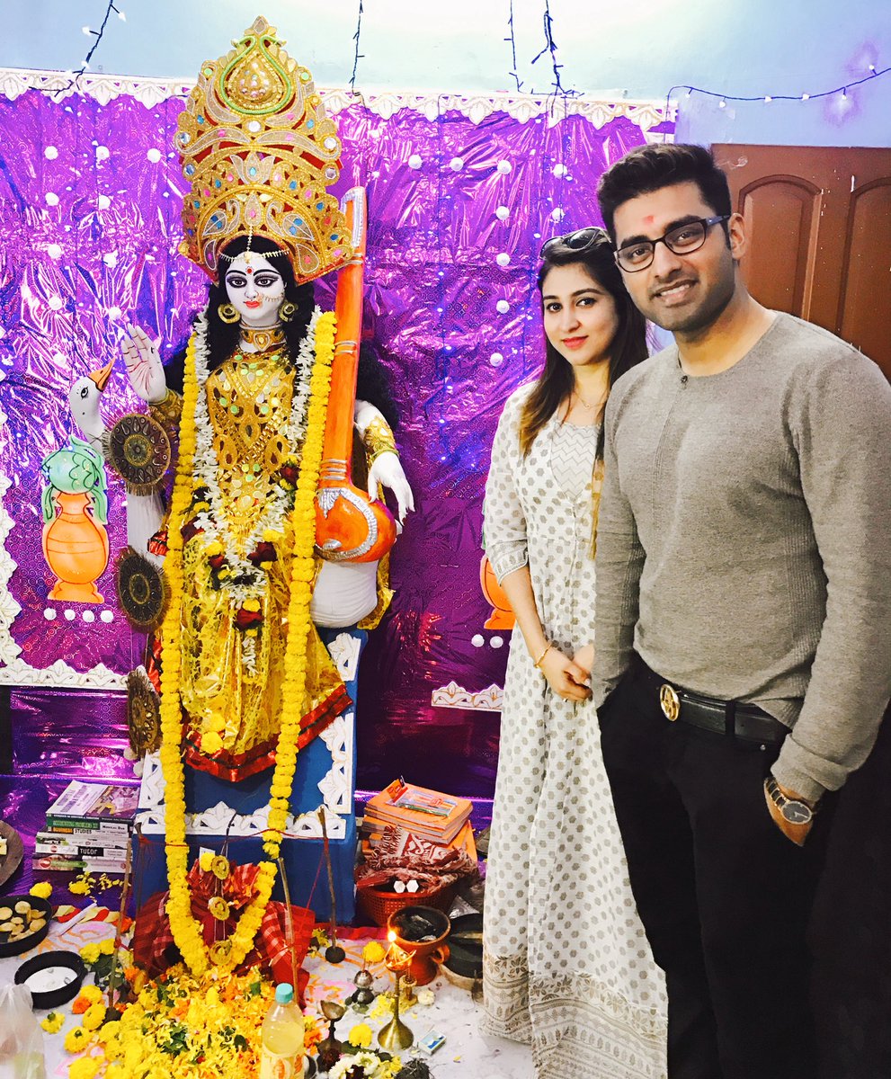Love_Oindrila's tweet photo. Happy Saraswati Puja to allllll..stay blessed @AnkushLoveUAll https://t.co/B1onUuOn6K