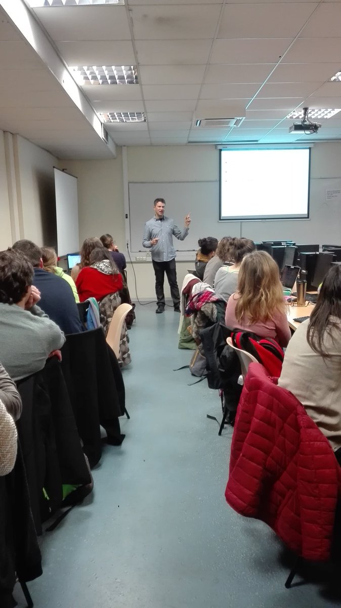AgbaglaN's tweet photo. Lancement parcours #agroecology @Supagro
Interaction avec #MoocAE
#pedagogie innovante
Avec S. de Tourdonnet https://t.co/vyBT023sHU