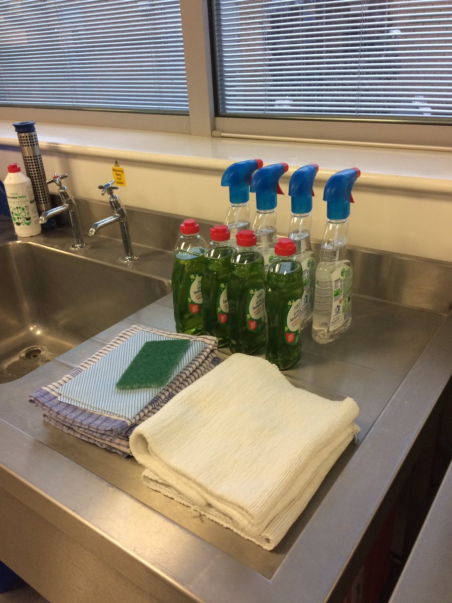 CaraNWSC's tweet image. Exciting day for West Suffolk College - Ipswich Culinary Arts for Apprentices today #future_masterchefs!