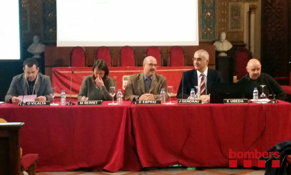 El director #bomberscat <a href="/JuliGendrau/">Juli Gendrau 🎗</a> ha participat en la inauguració del Congrés de cremes prescrites <a href="/agriculturacat/">Agricultura</a> <a href="/PauCostaF/">Pau Costa Foundation</a> #iCOPFires