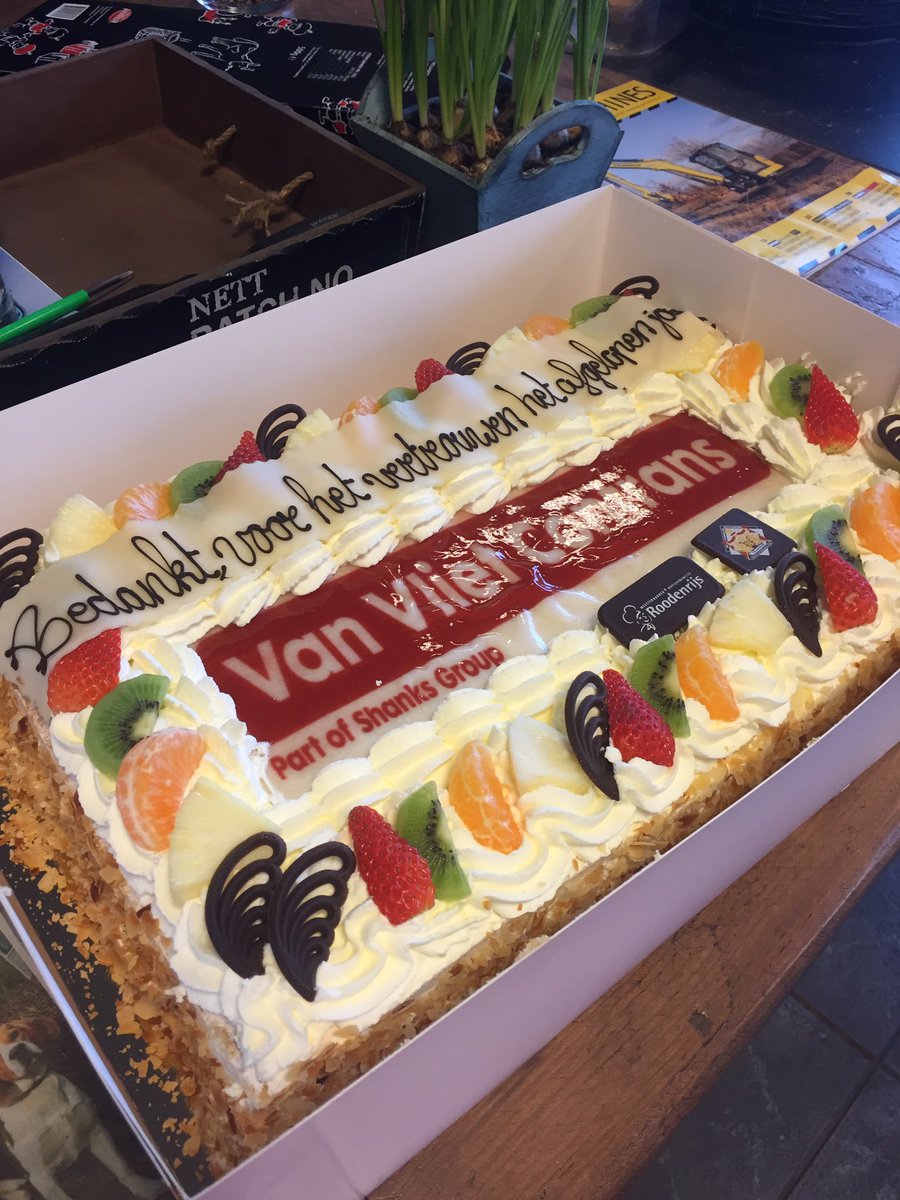 Bedankt @VVContrans voor de taart! #smullen