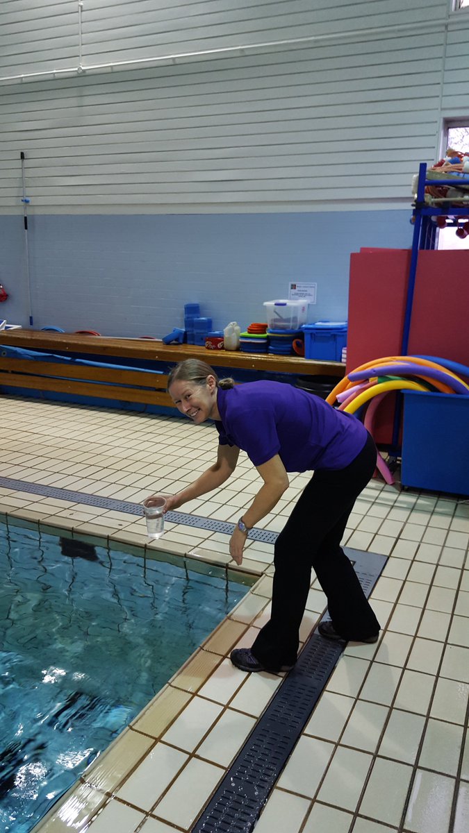 AmberValleyBC's tweet photo. No it's not a crafty G&T - it's testing time for the pool chemicals † #BelperLeisureCentre - #AVBCLive https://t.co/LiWVwFLwpB