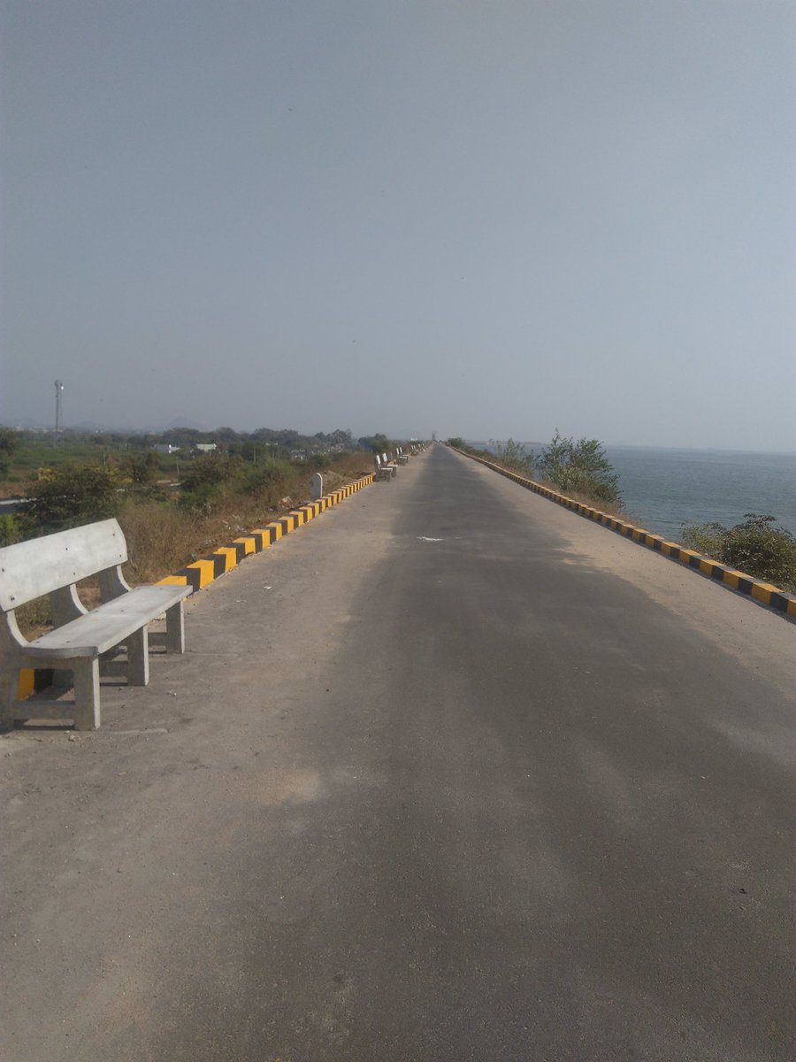 Ramprasad43's tweet photo. @Sportskeeda I will take my friend @blessedkamal ji from Mumbai to the beautiful running spot beside Dam in my city #EscapeTheGrid https://t.co/l5EgTlglzO