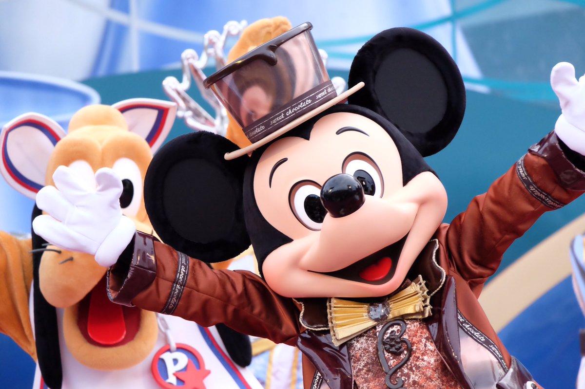 Disneypicture1's tweet photo. |´-`)ﾁﾗｯ https://t.co/8Hny9K1JLT