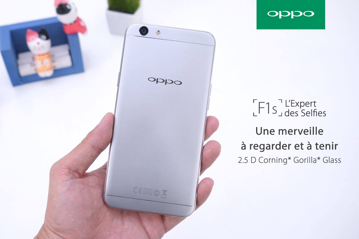 OPPOAlgerie's tweet photo. Le #OPPOF1s se sublime grâce avec l’édition limitée Silver, une vraie merveille entre les mains ! #HelloSilver ➡ https://t.co/soklo3FGCG https://t.co/4hOpxLFfNP