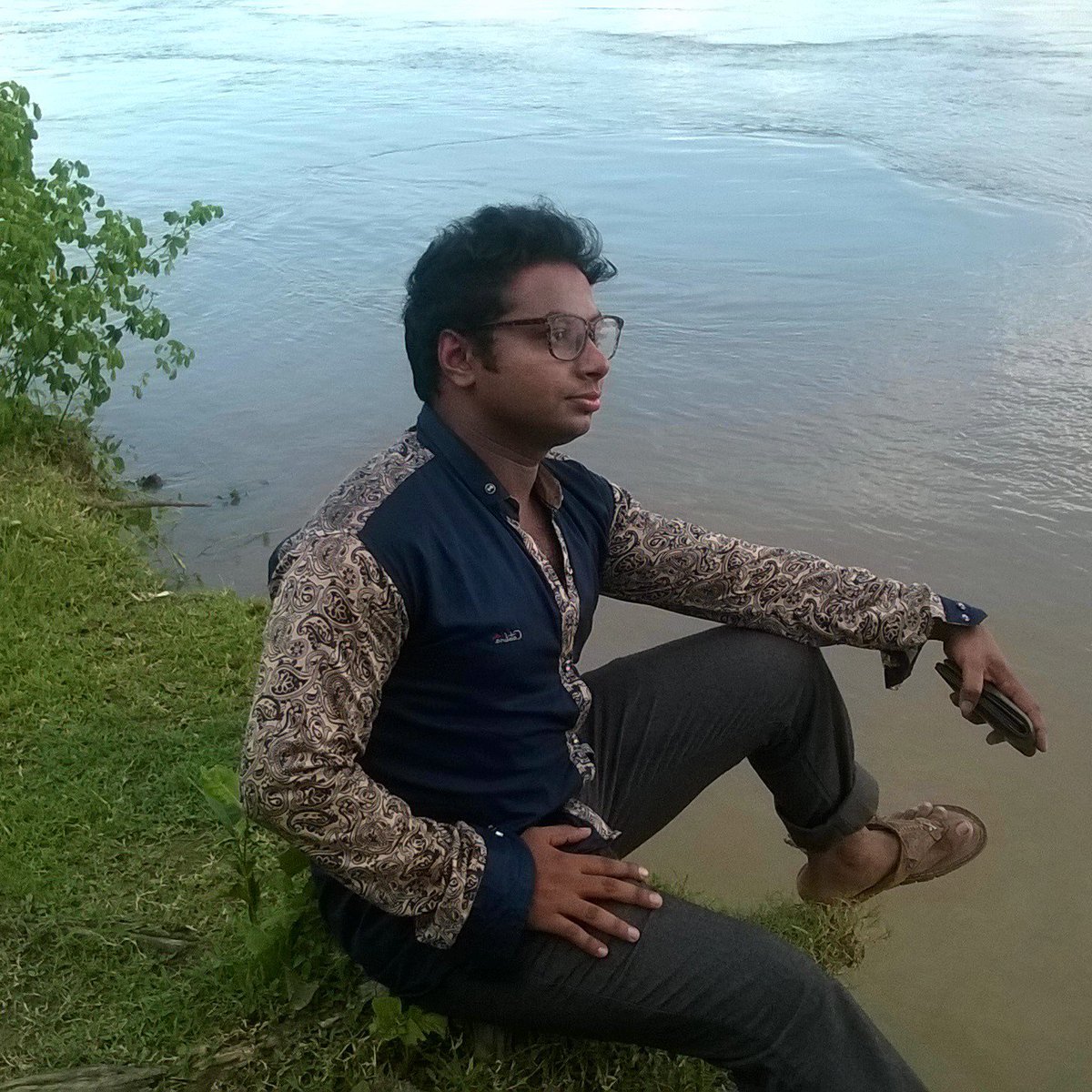 DcMushfiq's tweet photo. I am waiting for a changing world.... https://t.co/eDWBVEy6aN