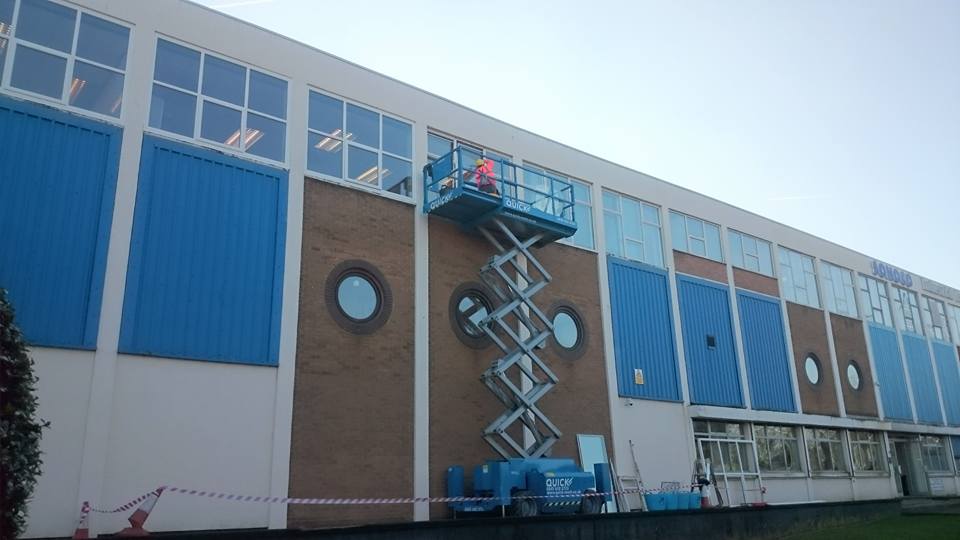 NewheyWindows's tweet photo. @NewheyWindows @LancsTrade https://t.co/823WF1KW8x