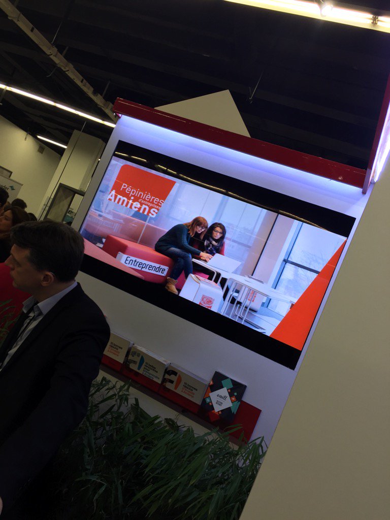ewillAmiens's tweet photo. @ewillAmiens représenté sur le stand @AmiensMetropole et amiens le lab @CCIAmiens au salon des entrepreneurs https://t.co/0f2RA2hBCt