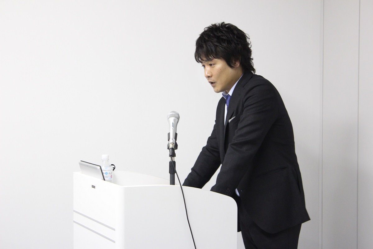 Sfor_PR's tweet image. 【S for 開発者が講師を務めるセミナー】1/29(日)東京駅の会場にて、美容師手帳「エスフォー」を作りました川野がセミナーを行いました。全国各地からお集まりいただいて、接客の工夫や、成績と顧客管理の記録の重要性をお伝えしましたょ(^^)/