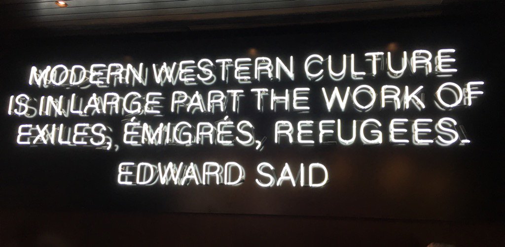 labaume_de's tweet photo. #MuslimBan #SydneyLibrary https://t.co/riS4RNhBaQ