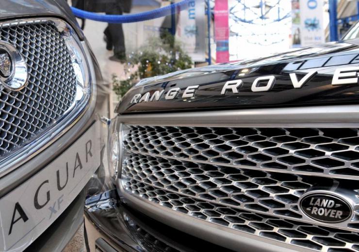 yicaichina's tweet photo. Jaguar Land Rover to Recall 6,438 Autos in China Over Dud Seat Belts  https://t.co/yKztNGY1EU https://t.co/z371JQunUE