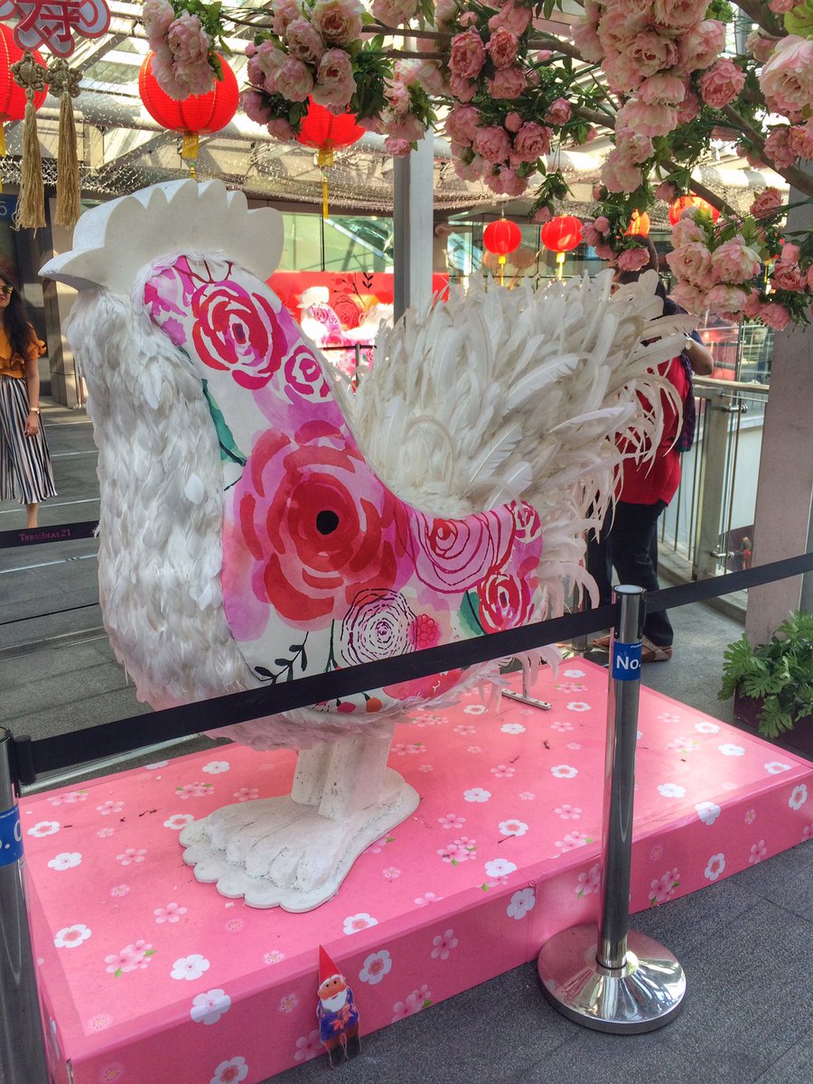 PiketheGnome's tweet photo. Lots of celebrations for #yearoftherooster in #Bangkok I found this display outside of @TERMINAL21asoke #wherewebe https://t.co/2awKTv9TOB