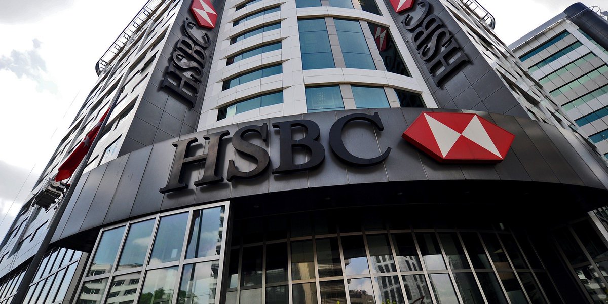 CxDaryn's tweet photo. Joanna Fielding @HSBC talks leadership, creativity and courage when transforming finance operations with Project Velocity at a global bank. https://t.co/9AqLcq2tHh