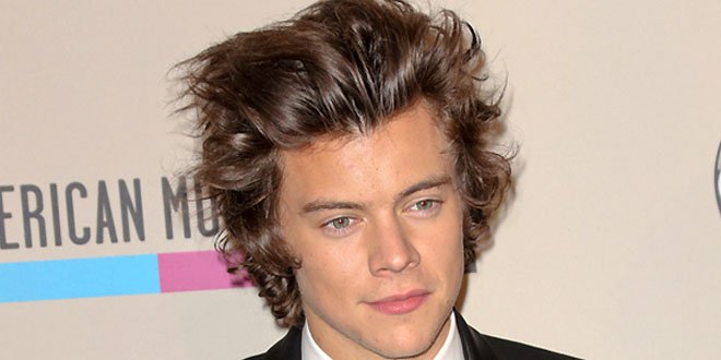 FamousBirthdays's tweet image. Today @Harry_Styles celebrates his 23rd Birthday!