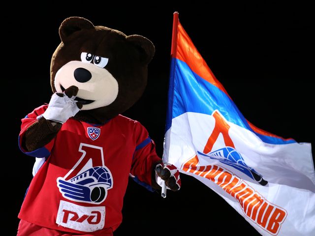 Ярославский Мишка борется за звание лучшего маскота #КХЛ. За 3 часа до конца голосования идем вровень со Снеговиком m.championat.com/article/sport/…