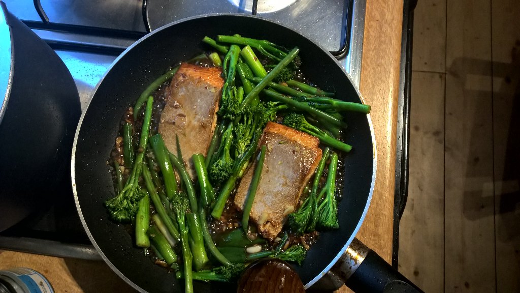 seinead's tweet photo. @ITVLorraine #stickysalmon very tasty!!! https://t.co/fAaAi7qhDU