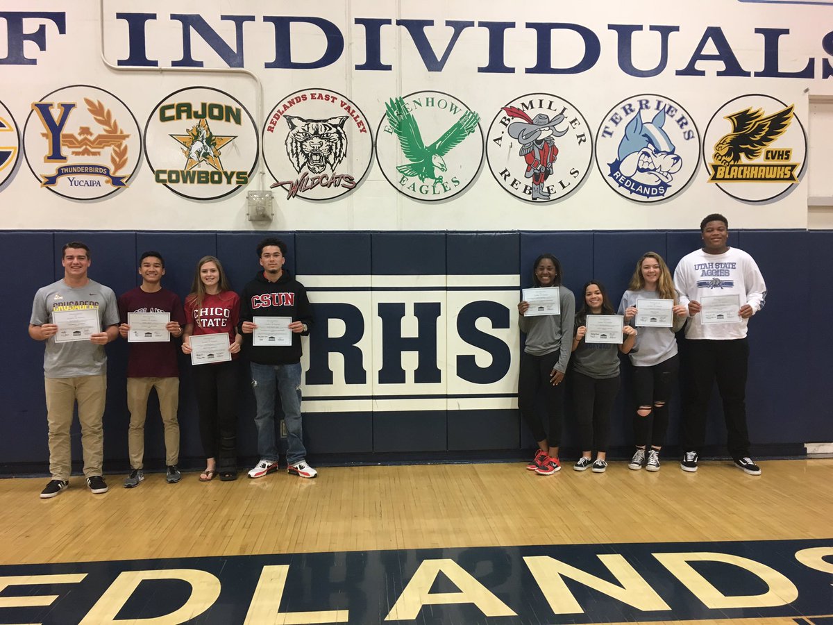 Congrats to D.Haugh🏈,B.Libao🎾, M.Burke⚽️, D.Moreno-Jaime⚽️, J.Steward⚾️, R.Anaya⚾️, M.Clements⚾️, A.Edwards🏈#signingday #NLI #Terriers