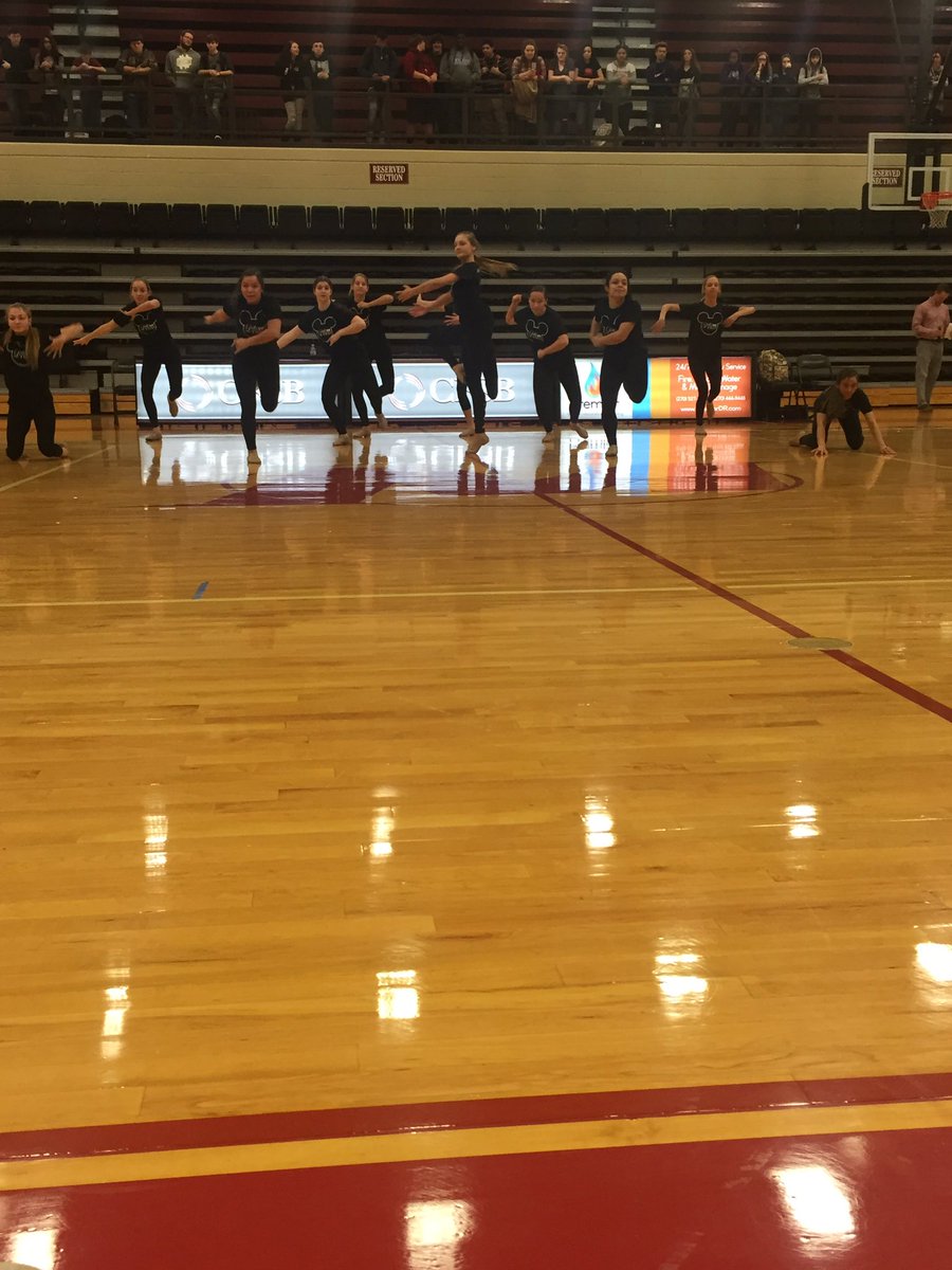 mchspositivity's tweet photo. what a performance by our dance team. 2nd year going to nationals and praying you guys bring it home. Good luck!❤ https://t.co/9TIMvuR8jU