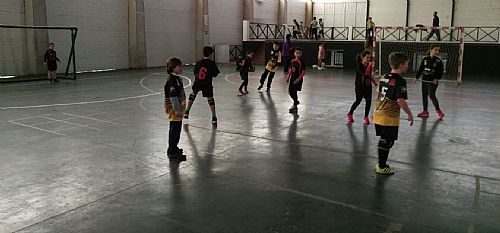 FAndaluzaBM's tweet photo. La @DgranadinaBM1 organiza su Sexta Concentración Benjamín en Padul @BmPadulOFICIAL #BalonmanoBase
https://t.co/SyFBQFqJpT https://t.co/JcqyPkwoyl