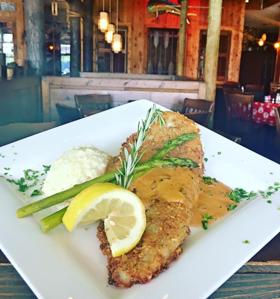 CajunsLR's tweet image. Get ready to satisfy your taste buds with our Parmesan Encrusted Grouper paired with white cheddar grits and asparagus!! #deliciousoptions