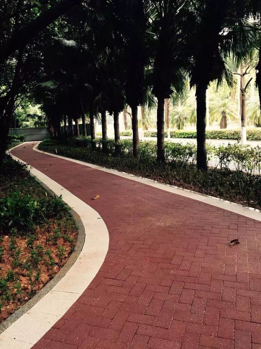 Langford_Direct's tweet photo. The UK’s first fully #permeable #recycled #ceramic #pavers are here. Click to request a brochure here. - https://t.co/ORS4rDD4PL https://t.co/DoSDwne6lF