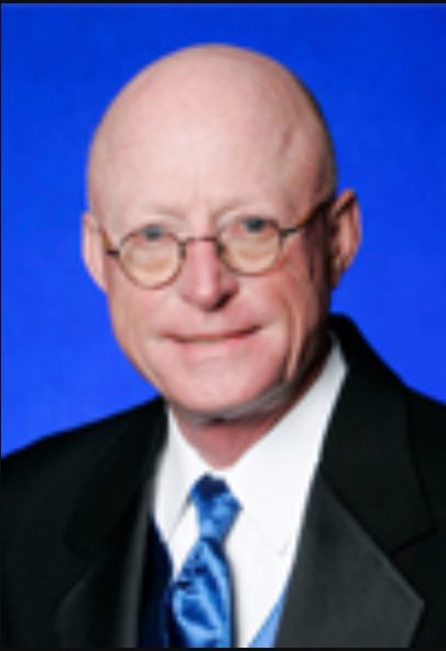 matt_wilco6's tweet image. Congrats to Walt McCombs on his retirement.  One of my favorite people in the world.  Shared some unbelievable experiences! Legend!!