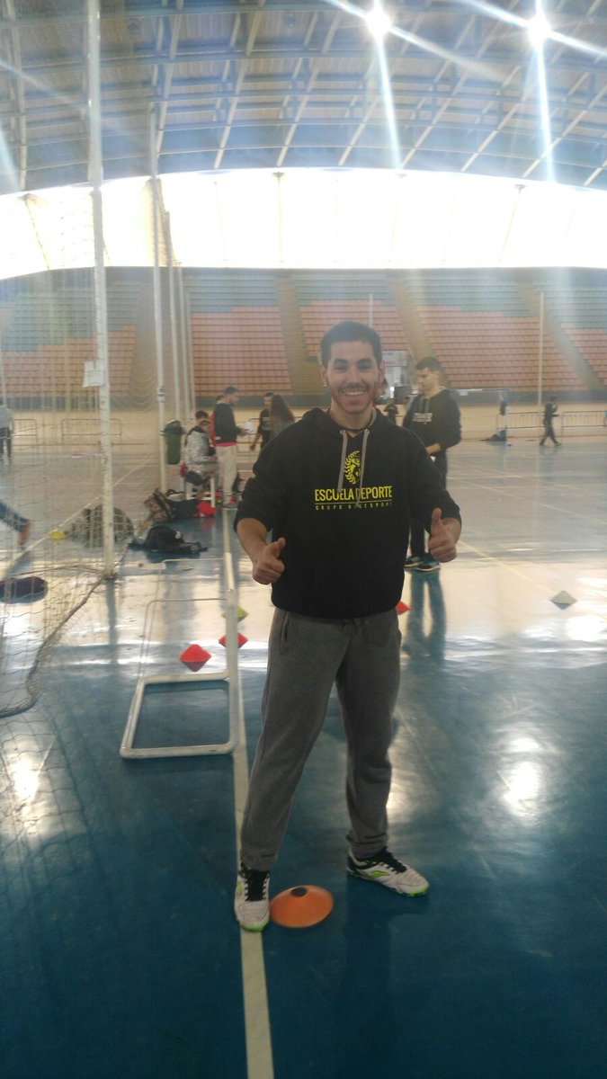 ESYDE_Formacion's tweet photo. Participando el pasado viernes en el #Intertafad en el Velódromo de Dos Hermanas #creciendoporeldeporte #Utrera #Tafad https://t.co/CAoSJGoqVf