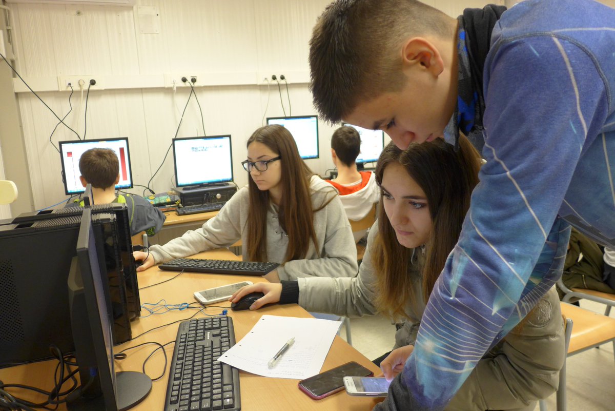 getorrent's tweet photo. @INSJoanSola 3rdiaprojecte# 3r ESO #Fem un viatge #buscant activitats https://t.co/vqajTORWBM
