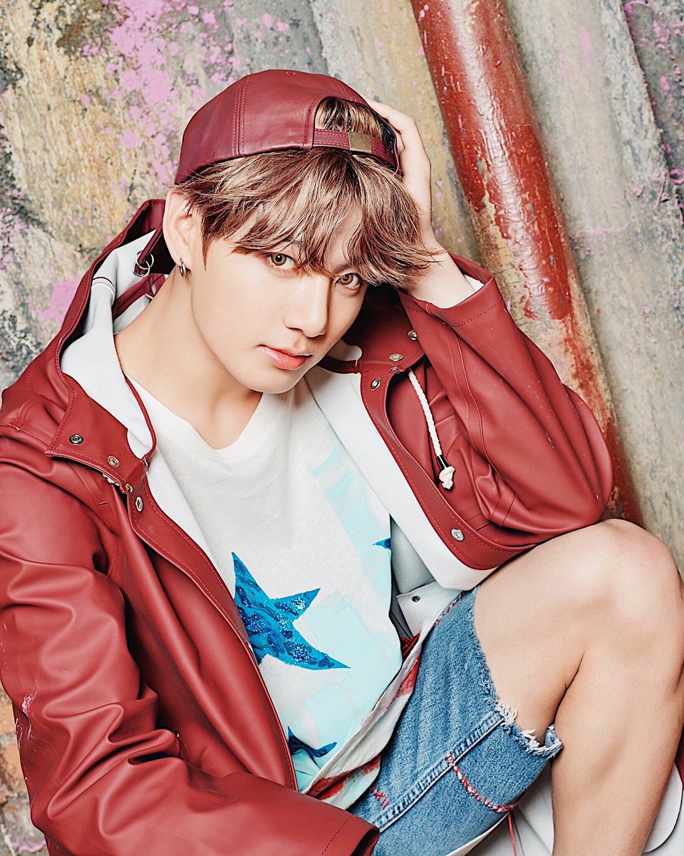 AllLifenamjoon's tweet photo. @AllLifenamjoon จบที่คอนเซปต์เด็กนอก นอกโลกไปเล้ยความหล่อนี่ออกนอกโลกไปเหล๋ยย https://t.co/5HEZwLW2cs