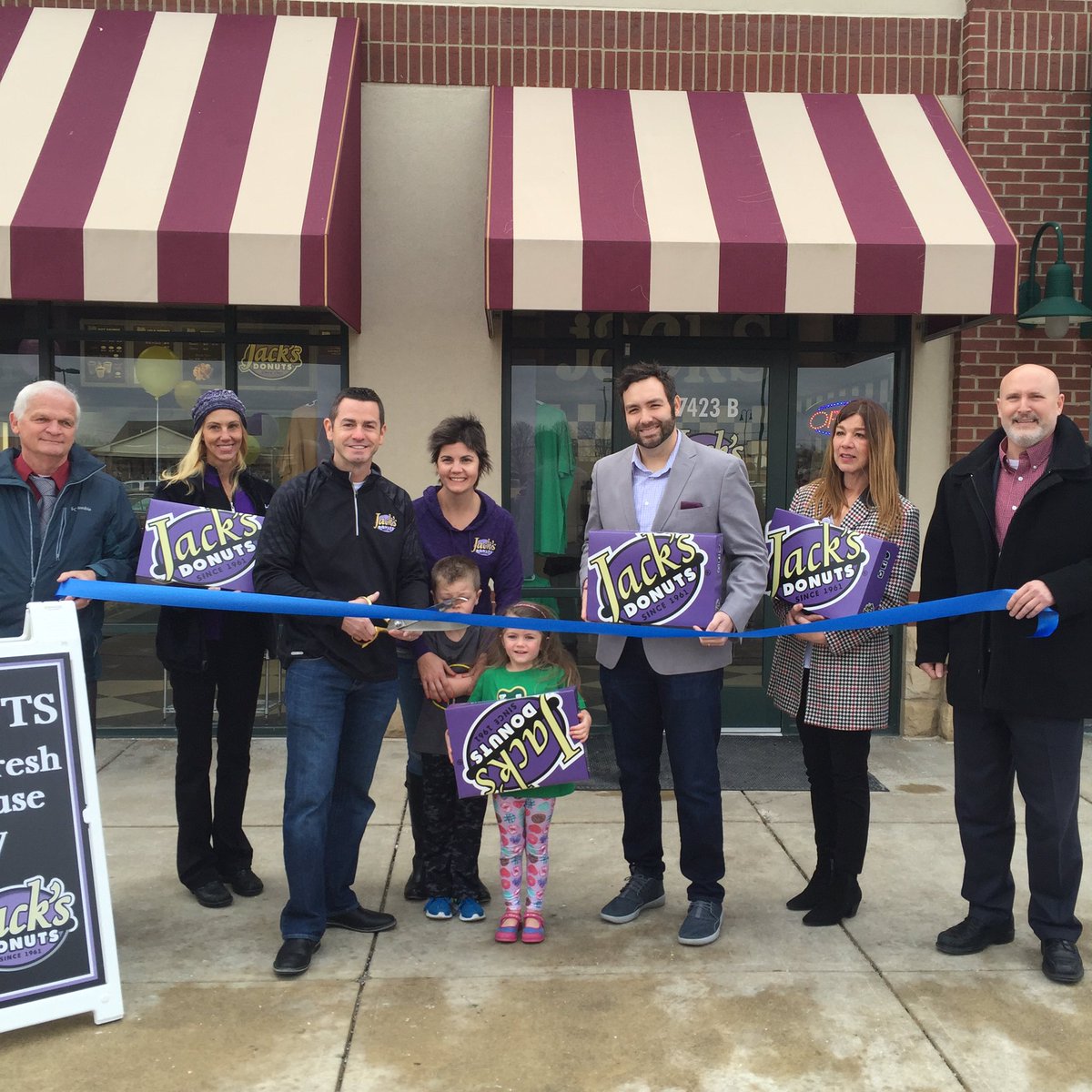 jacksdonuts's tweet photo. Thank you to everyone at the @WestfieldINCofC for making our @CityofWestfield grand opening so special! https://t.co/2LZDRRPyaa