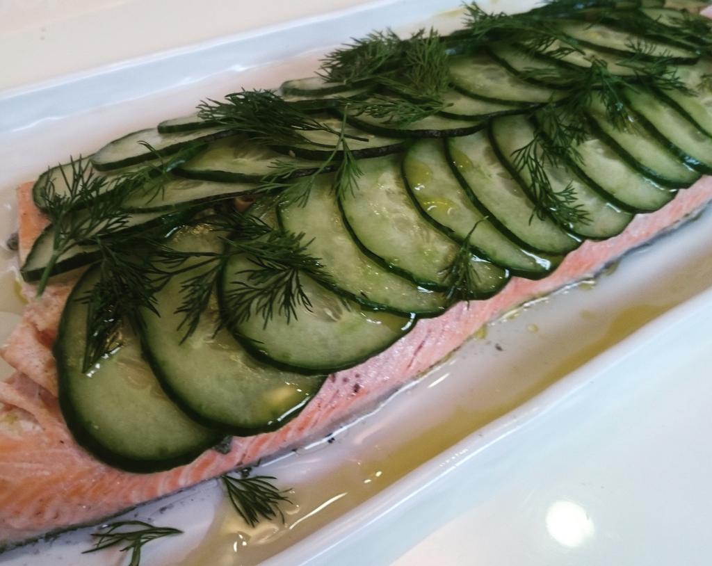 cookingclassnow's tweet photo. We made Whole Poached Salmon this morning on Day 18 of our 4 Week Cert Course. #certcourse #LoveDublin https://t.co/SpgZsxbON2