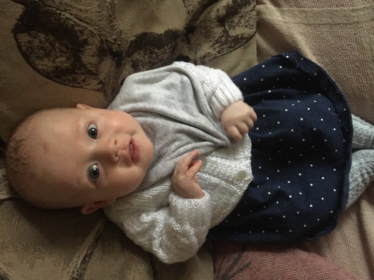 taylormiss7's tweet photo. Someone's getting big! #3monthsold https://t.co/20WawbAhrY