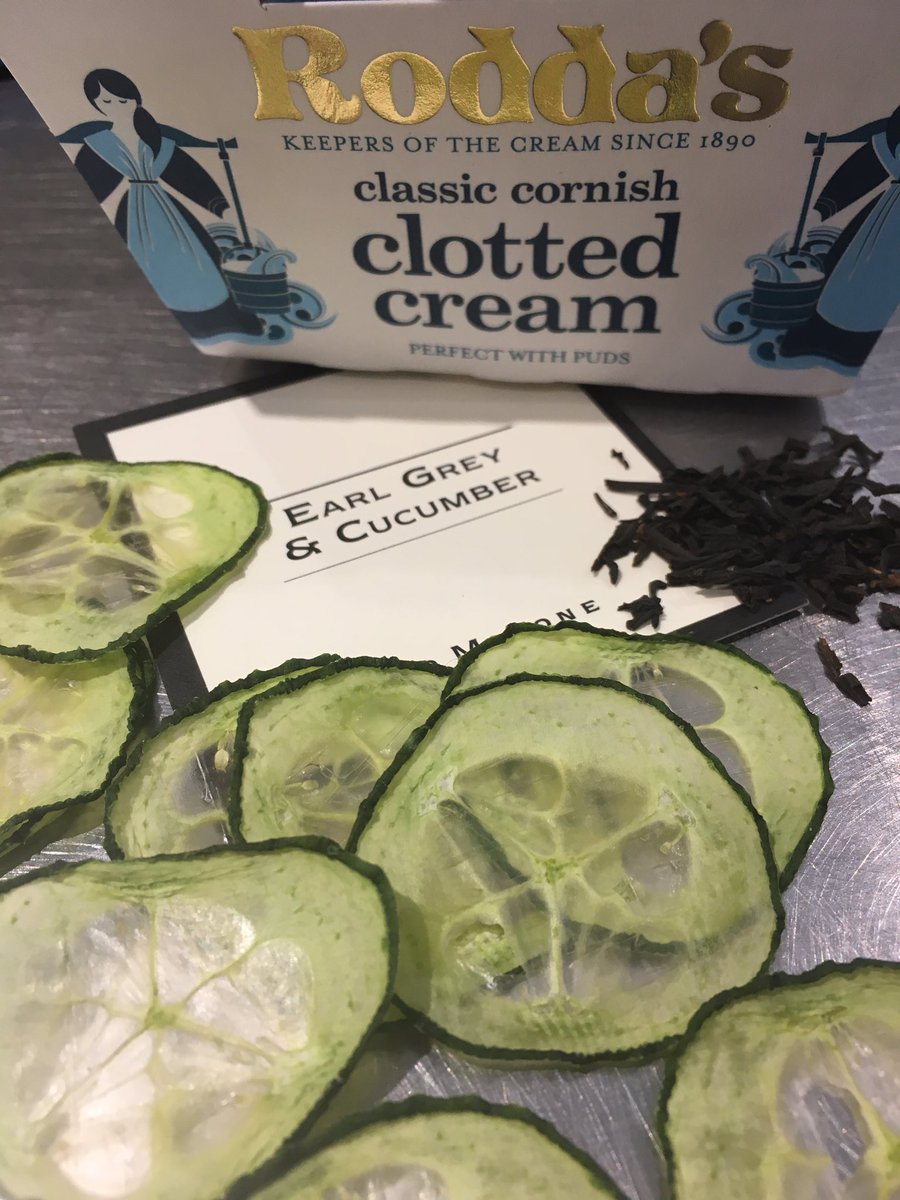 ChocTart's tweet photo. This chocolate is going to be superb!! @xantheclay @ChocsForChance @Valrhona @GalvinsChance @Roddas_Cream @JoMaloneLondon 
Please bid! https://t.co/mfWZJPRL7v