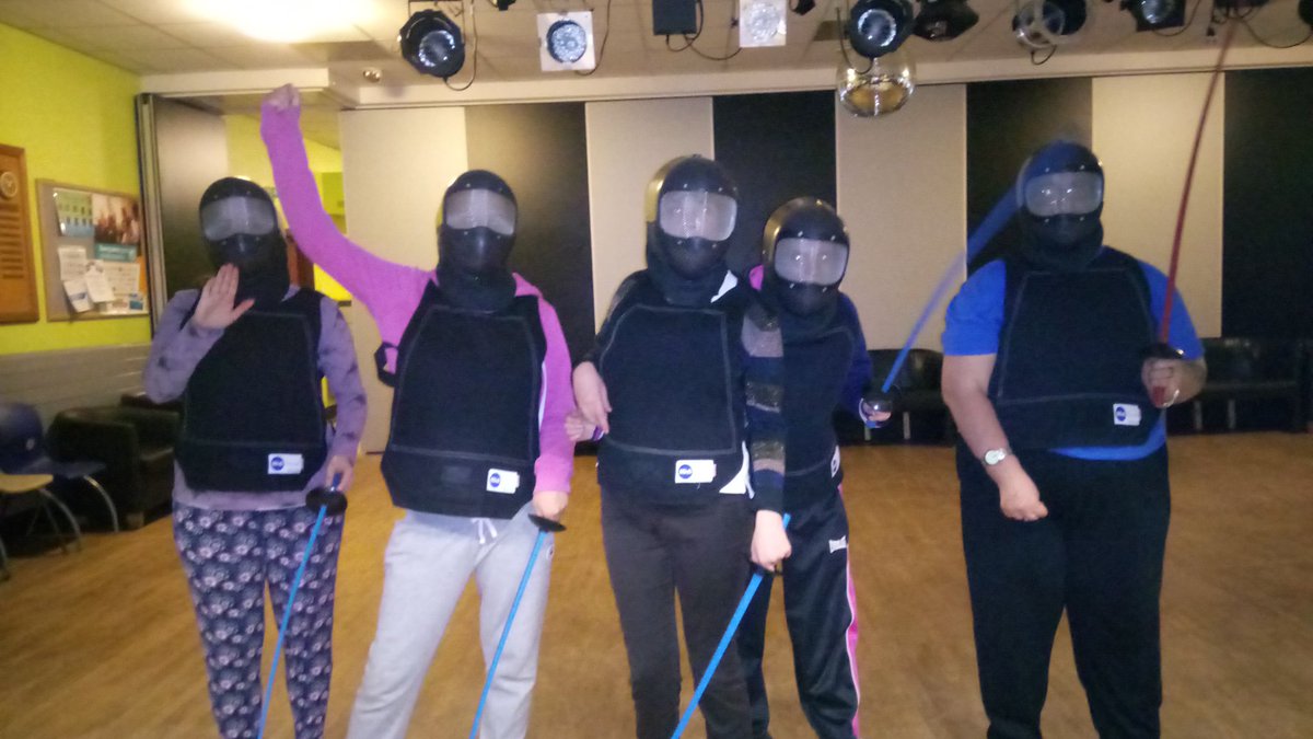phenzync's tweet photo. @DerwenCollege #explorefencing , new fencers join forces! @SteveE_Derwen https://t.co/nvbnt8vHzf