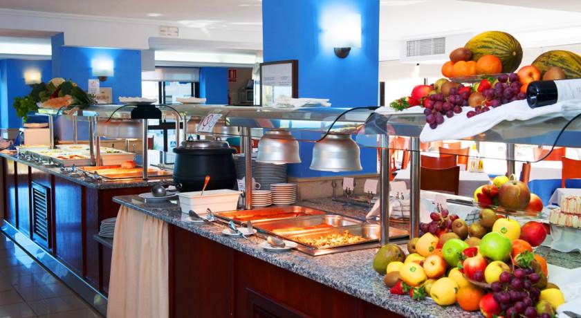 XPERTEVENTS's tweet photo. La alimentación en el deporte es fundamental. En XPERT-CAMPS lo sabemos y por eso la cuidamos tanto. #XPERTCAMPS https://t.co/aq7XaMBnkf https://t.co/xMtTNr2POf