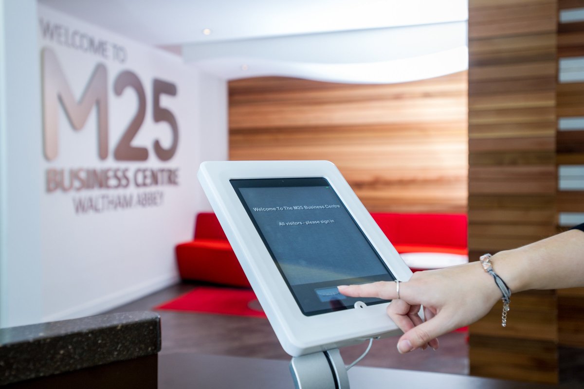M25BIZ's tweet photo. Come be part of the experience @DuncanPhillips1 @SOSOfficeSearch @investessex @essexcc @officefinders @Instant_Offices @EasyOffices_com https://t.co/VJu2e8fiDE