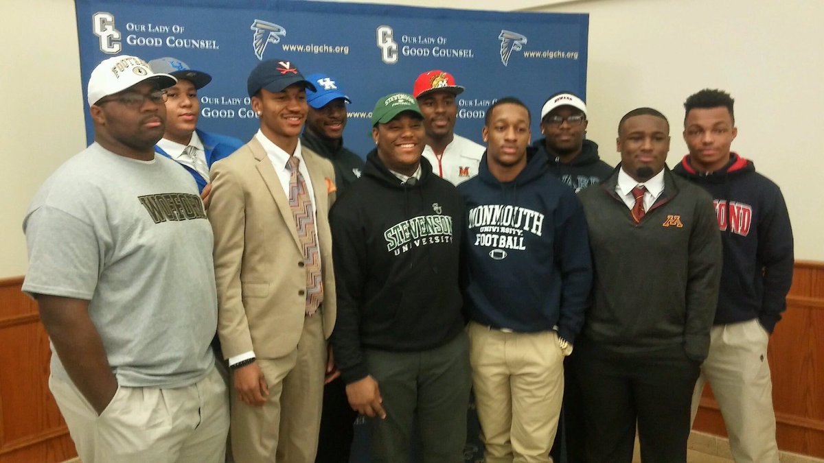 gcfootball's tweet image. #NSD17 @joshua_contee @naasir_wat @djpratt21 @JPaschalx @Dthompson_07 @Bigtime__ace @GlorifiedBruisa @Brandenj43 @_MoIbrahim 🐐&amp;amp; @noahs_ark03