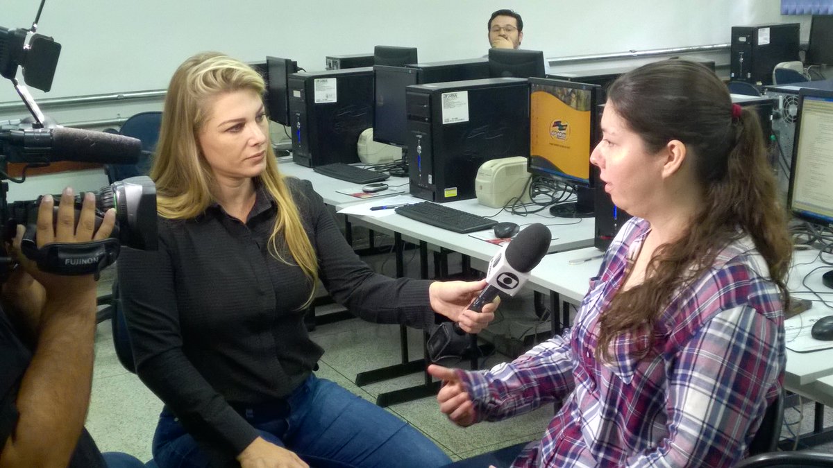 LuizPena's tweet photo. Alunos da Fatec Mogi das Cruzes sendo entrevistados sobre a participação no #TheBigHackathon. @CampusPartyBRA @paulasouzasp #FatecanosMC https://t.co/7S6tCH8s2s