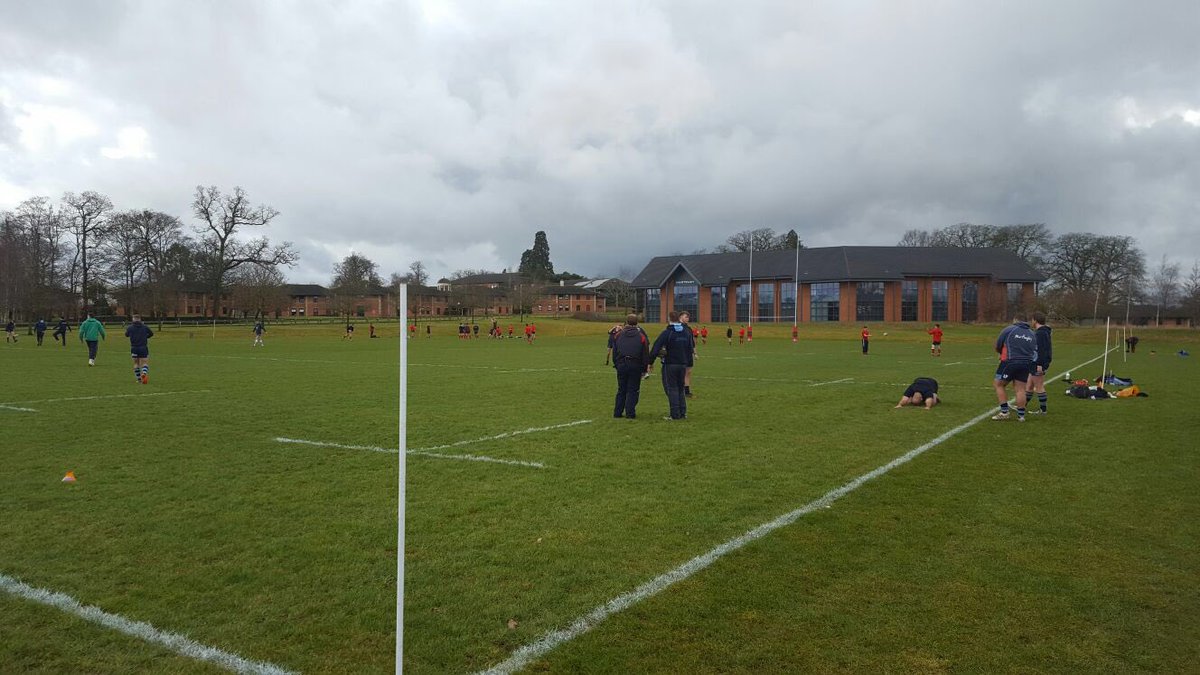 UGRFC's tweet image. UGRFC 1st Team Warming up ready for their Clash with Hartpury 🏉🔵⚪️ #Promotiongame #Blue&amp;amp;Blue