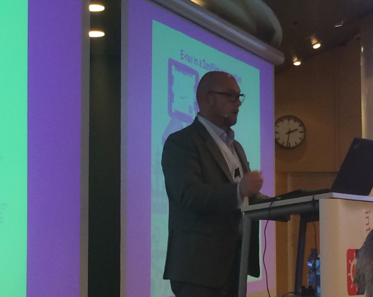 borbyepedersen's tweet photo. Søren Westerskov of #Danpilot: "Imaging if all the services we use would be available trough #MaritimeCloud" #enavuw https://t.co/2nIBcI0Gyp