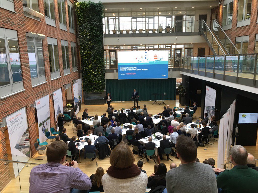 Så er der #insightseminar i @COWI Dagens budskab: det kan betale sig at bygge grønt. Vi har tallene der beviser det!