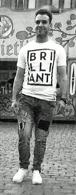 police_temoin's tweet image. #video - Qui est cet homme, qui a violé une jeune fille de 15 ans à Anvers? tinyurl.com/z7r4hew