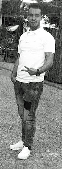 police_temoin's tweet image. #video - Qui est cet homme, qui a violé une jeune fille de 15 ans à Anvers? tinyurl.com/z7r4hew