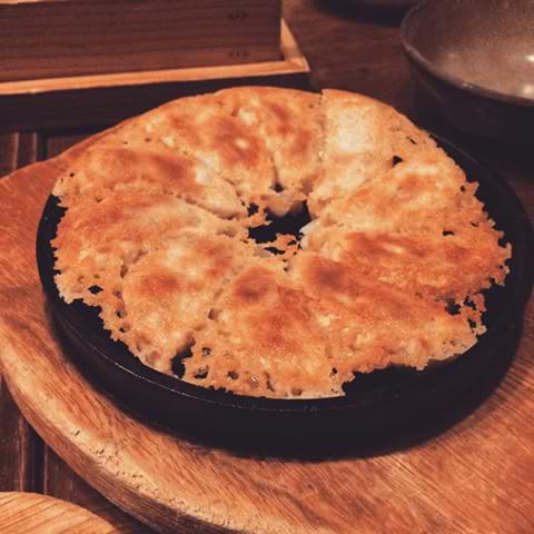 9iitta's tweet photo. Menu 3 by @chef_chanliem @dp_bistro #executive_access_room  Cheese Gyoza https://t.co/fauM5HBYeX