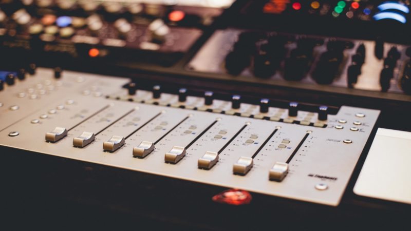 app_factor's tweet photo. Understanding GarageBand's 4 most essential effects - https://t.co/lNb8DRf8Dw https://t.co/ikUud98n0u