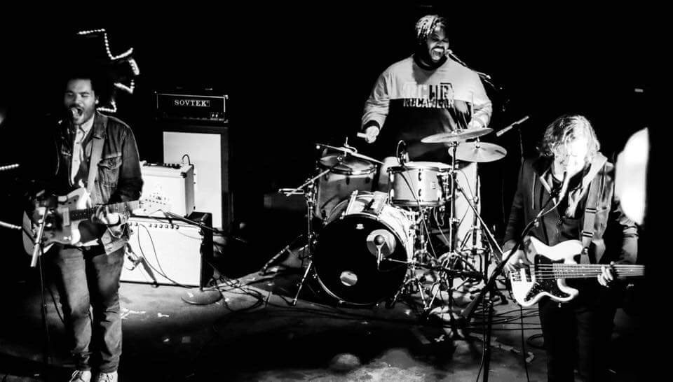 fall_classic's tweet photo. We're now booking #Midwest dates for March &amp; April. Let's hook up: mgmt@fllclssc.com https://t.co/ABRb4VLxhZ