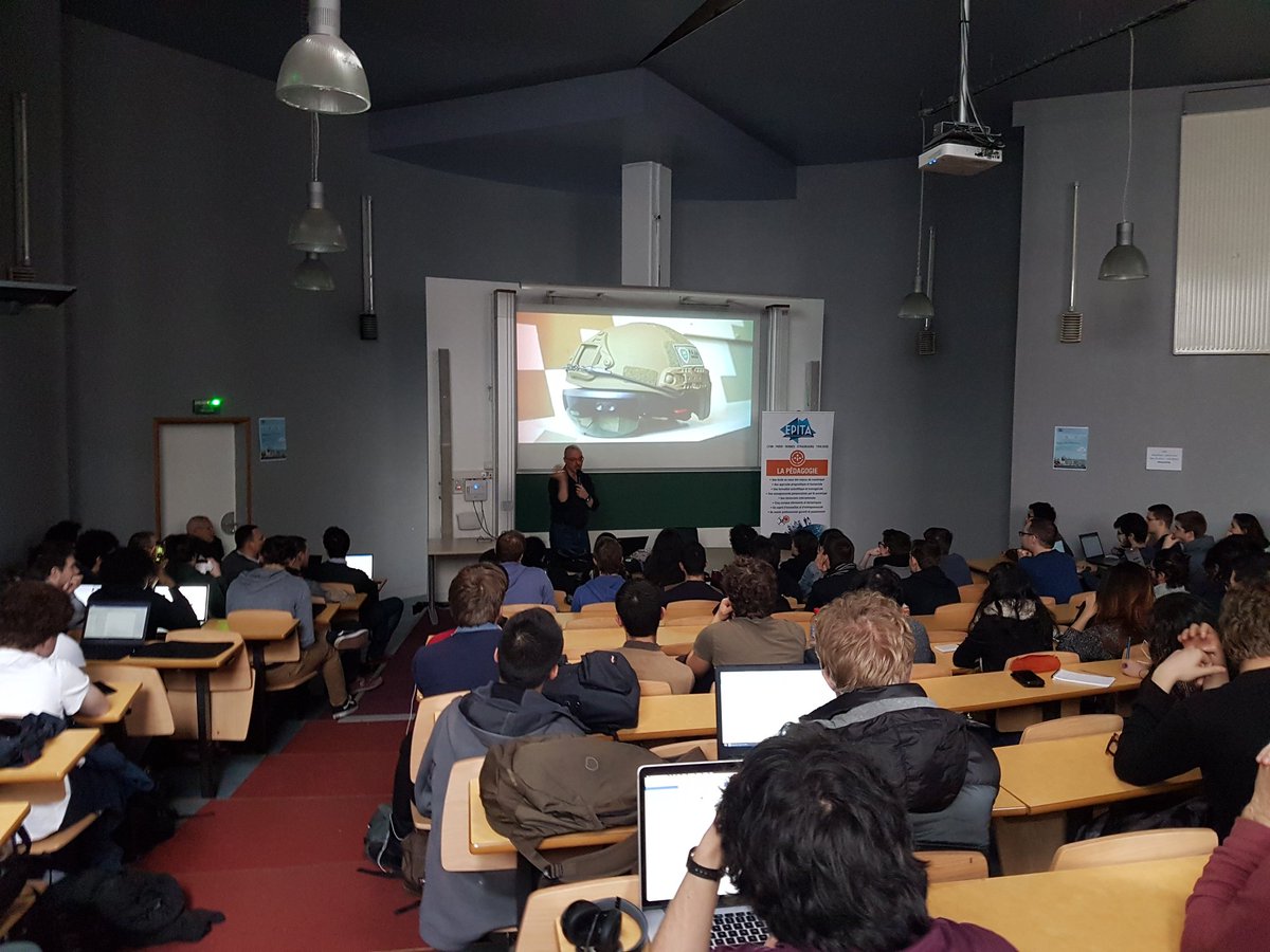 LTrebulle's tweet photo. #UX #HoloLens avec @microsoftfrance présentation des potentialités pour les applications et l'expérience utilisateur #SG_OpenSource @EPITA https://t.co/J7sWytNBZh